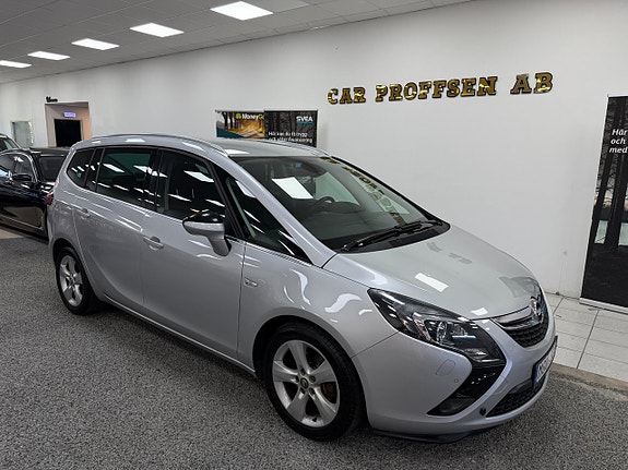 Opel Zafira Tourer 21 of 21