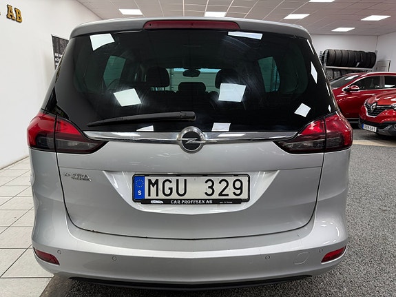 Opel Zafira Tourer 17 of 21