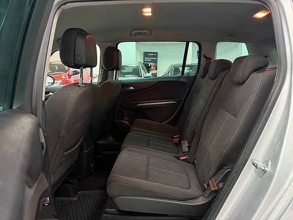 Opel Zafira Tourer 14 of 21