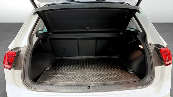 Volkswagen Tiguan 11 of 12