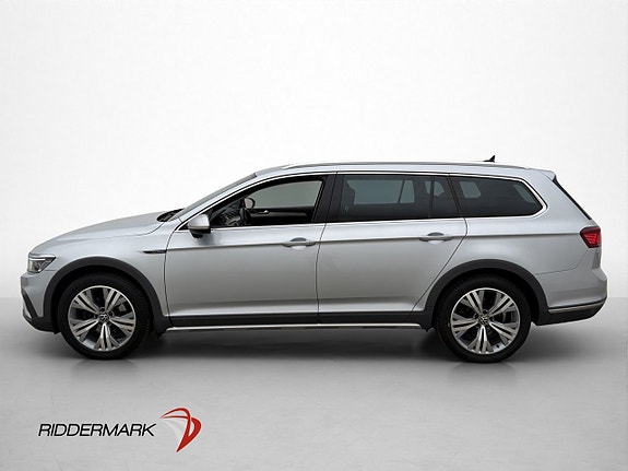 Volkswagen Passat Alltrack 2 of 27