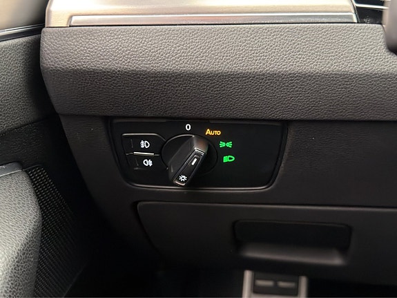 Volkswagen Passat Alltrack 16 of 27