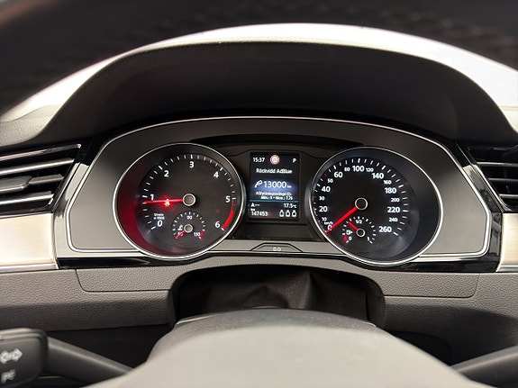 Volkswagen Passat Alltrack 15 of 27