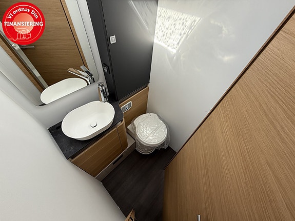 Adria Coral 670 DL 60Y - Fiat MultiJet3 140HP (103kW) HD 35L 20 of 21
