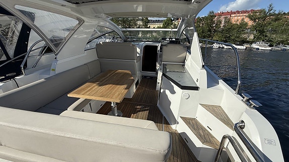 SeaLine S330 / Volvo Penta D6 330 -16 4 of 5