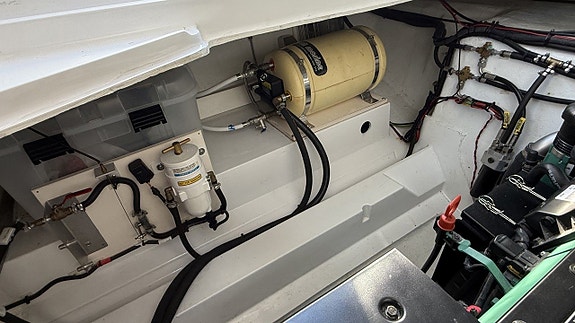 SeaLine S330 / Volvo Penta D6 330 -16 21 of 26