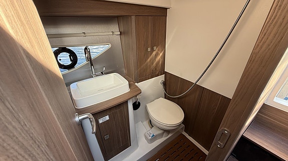 SeaLine S330 / Volvo Penta D6 330 -16 9 of 26