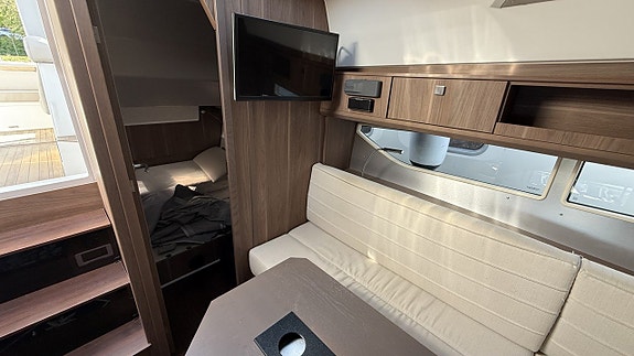 SeaLine S330 / Volvo Penta D6 330 -16 10 of 26