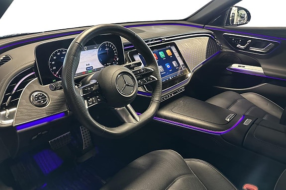 Mercedes-Benz E300 e 7 of 26