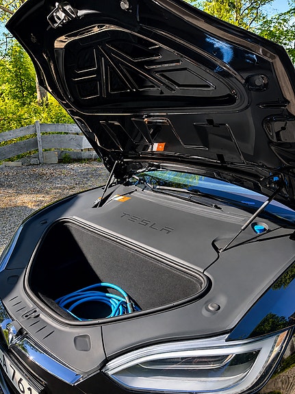 Tesla Model S 6 of 12