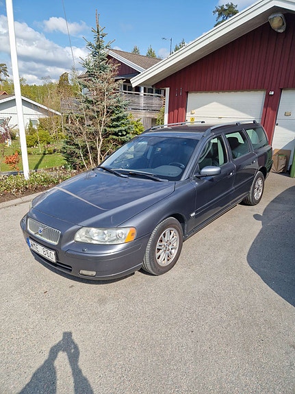 Brugt Volvo V70 2.4