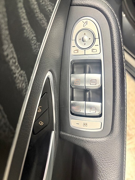 Mercedes-Benz C220 d 25 of 26