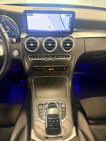 Mercedes-Benz C220 d 19 of 26