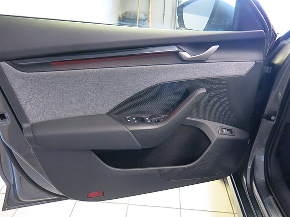 Skoda Octavia 14 of 30