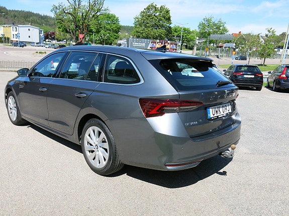 Skoda Octavia 3 of 5