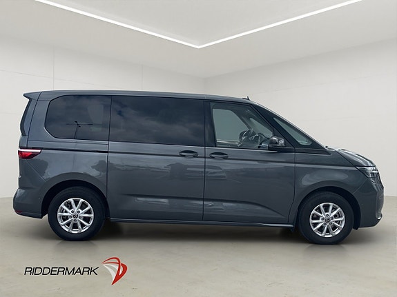 Volkswagen Multivan 2 of 30