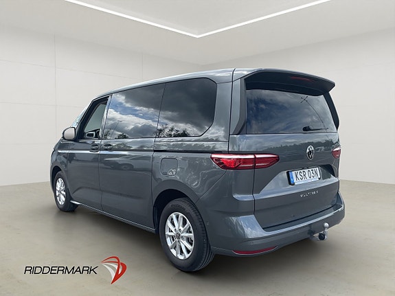 Volkswagen Multivan 7 of 30