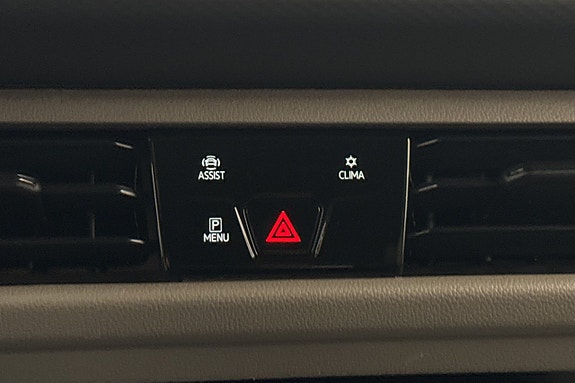 Volkswagen Multivan 27 of 30