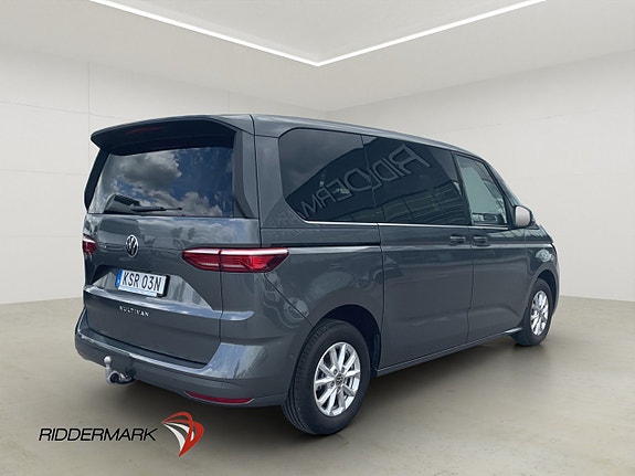 Volkswagen Multivan 9 of 30