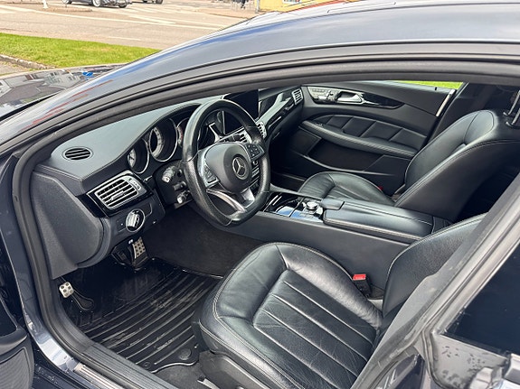 Mercedes-Benz CLS350 13 of 15