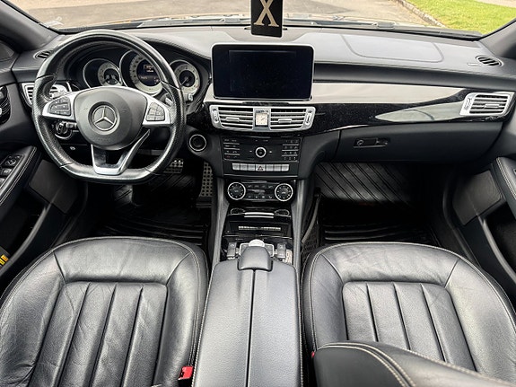 Mercedes-Benz CLS350 11 of 15
