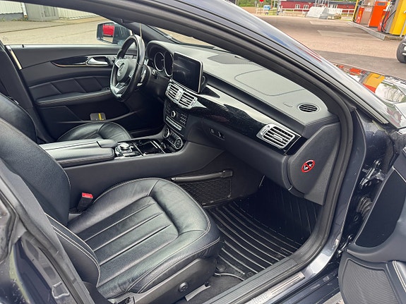 Mercedes-Benz CLS350 12 of 15