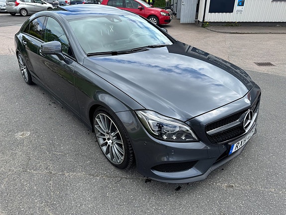 Mercedes-Benz CLS350 8 of 15