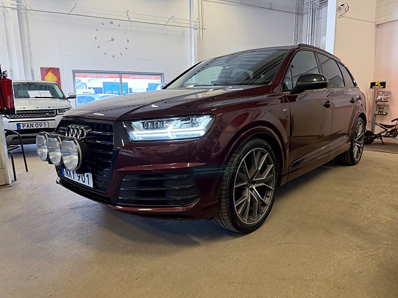 Audi SQ7 18 of 19