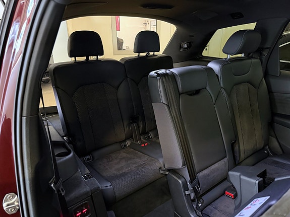 Audi SQ7 9 of 19