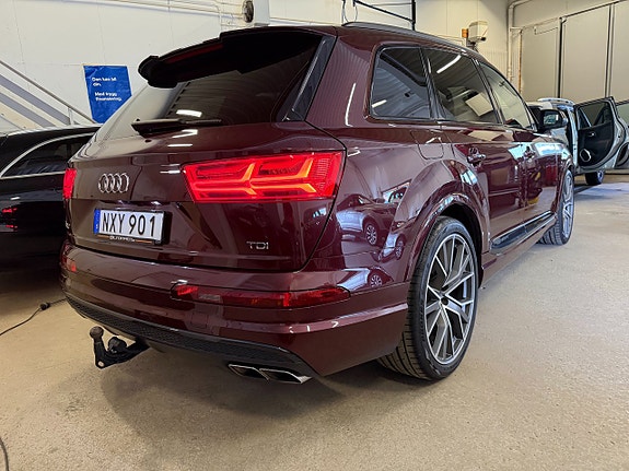 Audi SQ7 15 of 19