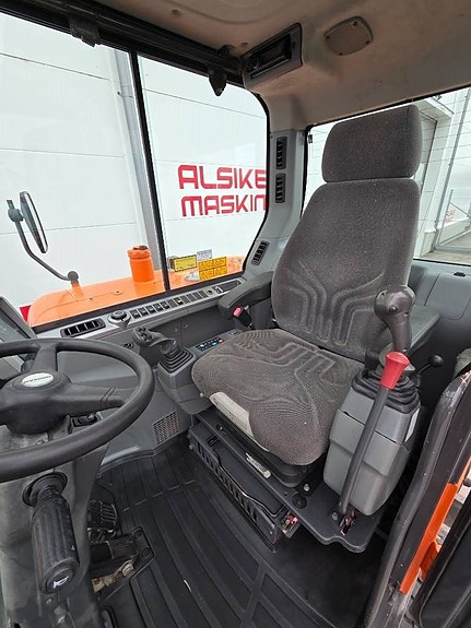 Doosan DX 55 W 8 of 9