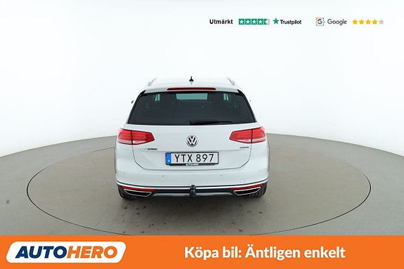 Volkswagen Passat Alltrack 4 of 5