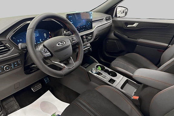 Ford Kuga 8 of 21