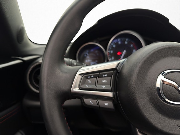 Mazda MX-5 15 of 29