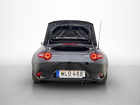 Mazda MX-5 25 of 29
