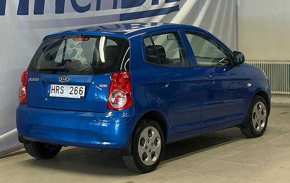 Kia Picanto 3 of 10
