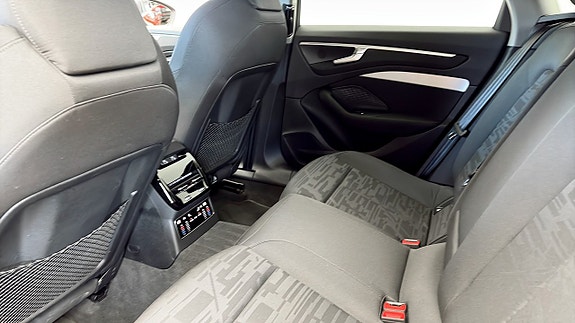 Audi A6 11 of 12