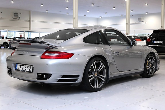 Porsche 911 Turbo 4 of 5