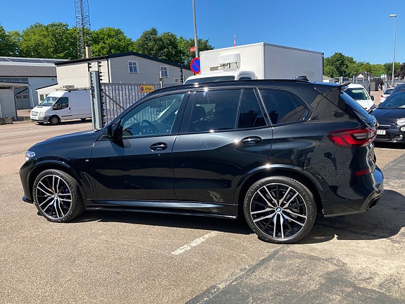 BMW X5 M 12 of 30