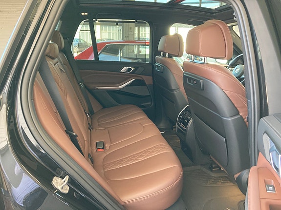 BMW X5 M 8 of 30