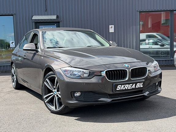 BMW 316 2 of 5