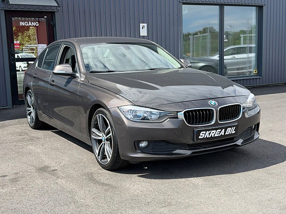 BMW 316 3 of 5