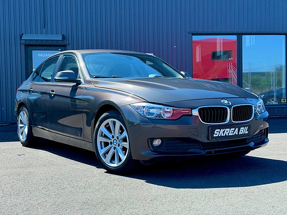 BMW 316 2 of 5