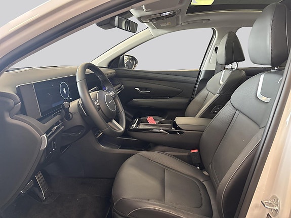 Hyundai Tucson 8 of 15
