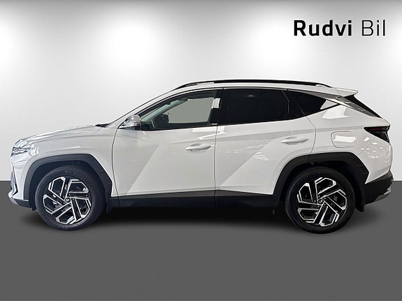 Hyundai Tucson 4 of 5