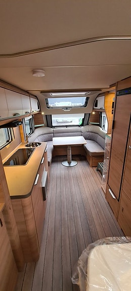 Knaus Südwind 580 UF Black Selection 13 of 14