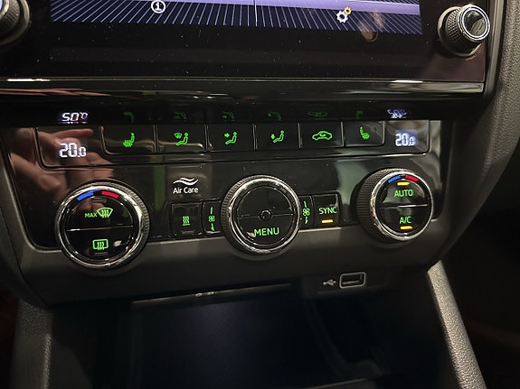 Skoda Octavia Scout 21 of 26