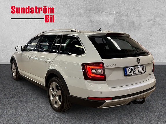 Skoda Octavia Scout 5 of 5