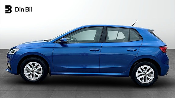 Skoda Fabia 2 of 5