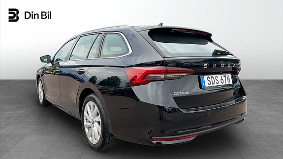 Skoda Octavia 3 of 5